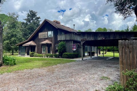 House in Archer, Florida 3 bedrooms, 180.42 sq.m. № 2366971