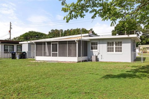 Villa ou maison à vendre à Orlando, Floride: 2 chambres, 70.42 m2 № 2237207 - photo 29