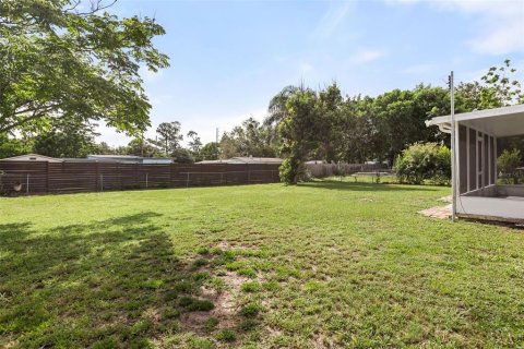 Villa ou maison à vendre à Orlando, Floride: 2 chambres, 70.42 m2 № 2237207 - photo 30