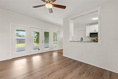Villa ou maison à vendre à Orlando, Floride: 2 chambres, 70.42 m2 № 2237207 - photo 7