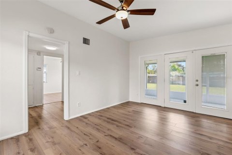 Villa ou maison à vendre à Orlando, Floride: 2 chambres, 70.42 m2 № 2237207 - photo 5