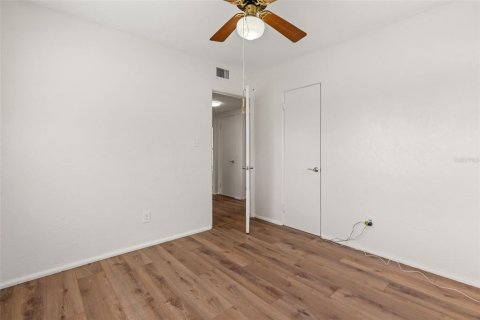 Villa ou maison à vendre à Orlando, Floride: 2 chambres, 70.42 m2 № 2237207 - photo 15