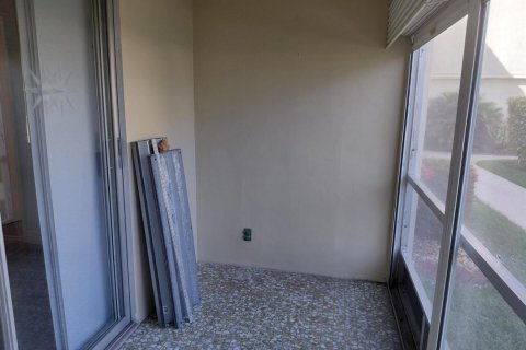 Condo in Lighthouse Point, Florida, 2 bedrooms  № 2178127 - photo 21