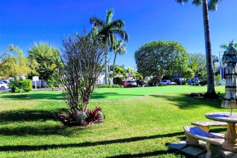 Condo in Lighthouse Point, Florida, 2 bedrooms  № 2178127 - photo 26