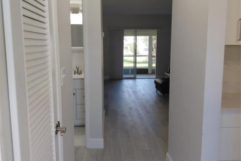 Condo in Lighthouse Point, Florida, 2 bedrooms  № 2178127 - photo 8
