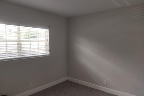 Condo in Lighthouse Point, Florida, 2 bedrooms  № 2178127 - photo 17