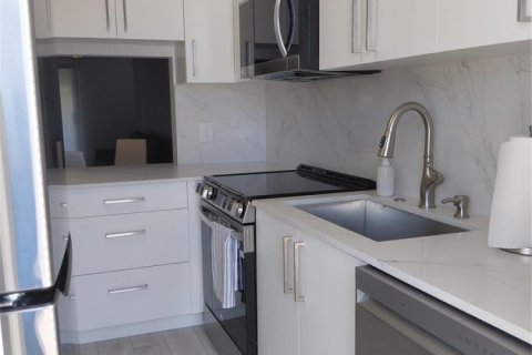 Condo in Lighthouse Point, Florida, 2 bedrooms  № 2178127 - photo 5