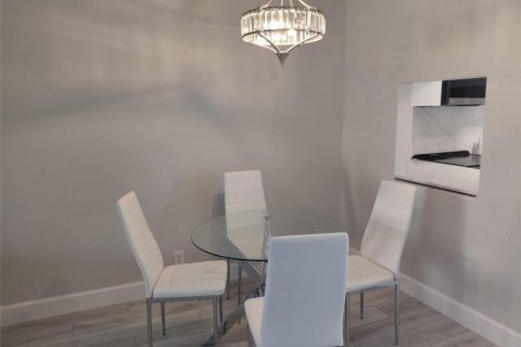 Condo in Lighthouse Point, Florida, 2 bedrooms  № 2178127 - photo 7