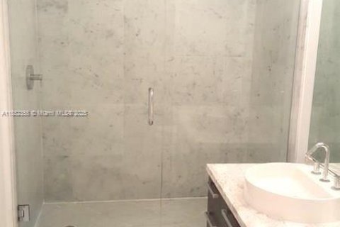Купить кондоминиум в Майами, Флорида 1 спальня, 74.88м2, № 2012460 - фото 12