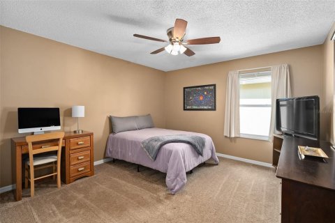 House in Orlando, Florida 5 bedrooms, 256.78 sq.m. № 1723419 - photo 24