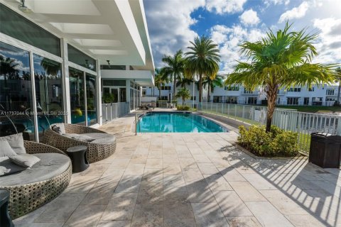 Купить виллу или дом в Дорал, Флорида 6 спален, 452.81м2, № 1958609 - фото 30