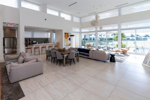 Купить виллу или дом в Дорал, Флорида 6 спален, 452.81м2, № 1958609 - фото 27