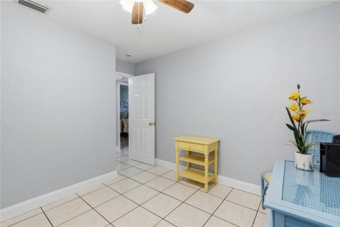 Villa ou maison à vendre à Pinellas Park, Floride: 4 chambres, 136.1 m2 № 2389163 - photo 25