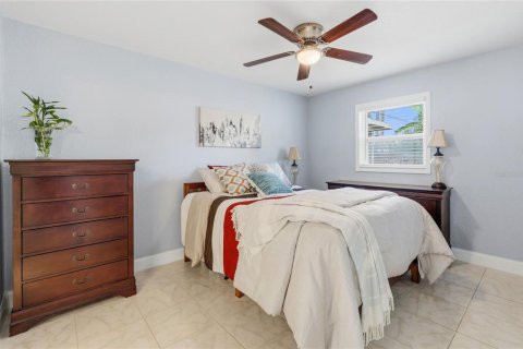 Villa ou maison à vendre à Pinellas Park, Floride: 4 chambres, 136.1 m2 № 2389163 - photo 14
