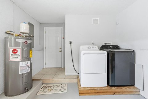 Villa ou maison à vendre à Pinellas Park, Floride: 4 chambres, 136.1 m2 № 2389163 - photo 29