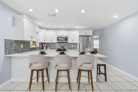 Villa ou maison à vendre à Pinellas Park, Floride: 4 chambres, 136.1 m2 № 2389163 - photo 6