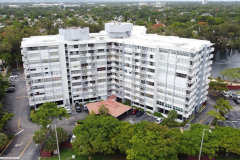 Condo in Miami, Florida, 2 bedrooms  № 2253640