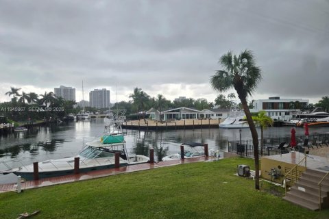 Condo à Hallandale Beach, Floride, 2 chambres  № 2002147