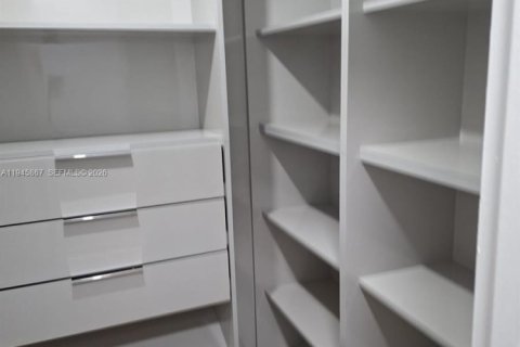 Copropriété à louer à Hallandale Beach, Floride: 2 chambres, 112.6 m2 № 2002147 - photo 22