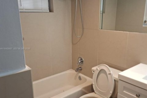 Copropriété à louer à Hallandale Beach, Floride: 2 chambres, 112.6 m2 № 2002147 - photo 14