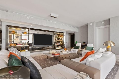 Condominio en alquiler en Sunny Isles Beach, Florida, 4 dormitorios, 428.19 m2 № 2016029 - foto 6