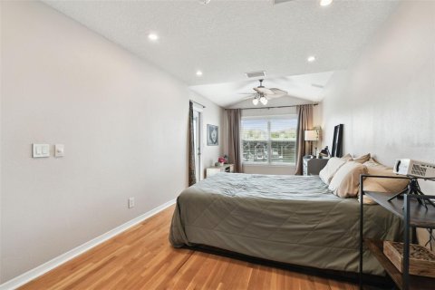 Townhouse in Tampa, Florida 2 bedrooms, 131.92 sq.m. № 1793406 - photo 21