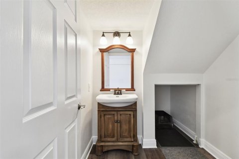 Townhouse in Tampa, Florida 2 bedrooms, 131.92 sq.m. № 1793406 - photo 14