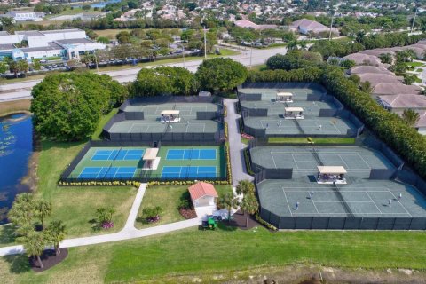 Casa en venta en Boynton Beach, Florida, 3 dormitorios, 176.51 m2 № 1141150 - foto 1