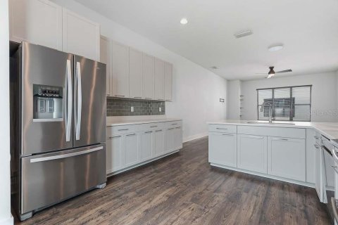 Touwnhouse à louer à Tampa, Floride: 2 chambres, 162.39 m2 № 2410455 - photo 16