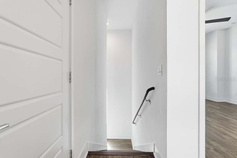 Touwnhouse à louer à Tampa, Floride: 2 chambres, 162.39 m2 № 2410455 - photo 22