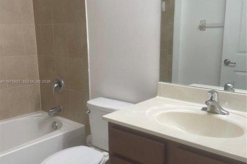 Снять в аренду кондоминиум в Катлер-Бей, Флорида 2 спальни, 75.16м2, № 2033540 - фото 15