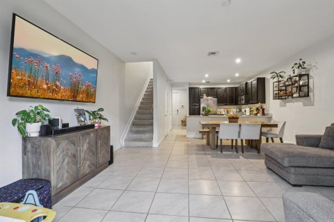 Adosado en venta en Homestead, Florida, 3 dormitorios, 142.14 m2 № 2191582 - foto 3