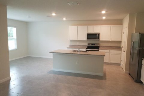 Casa en alquiler en Ocala, Florida, 4 dormitorios, 215.44 m2 № 2406903 - foto 6