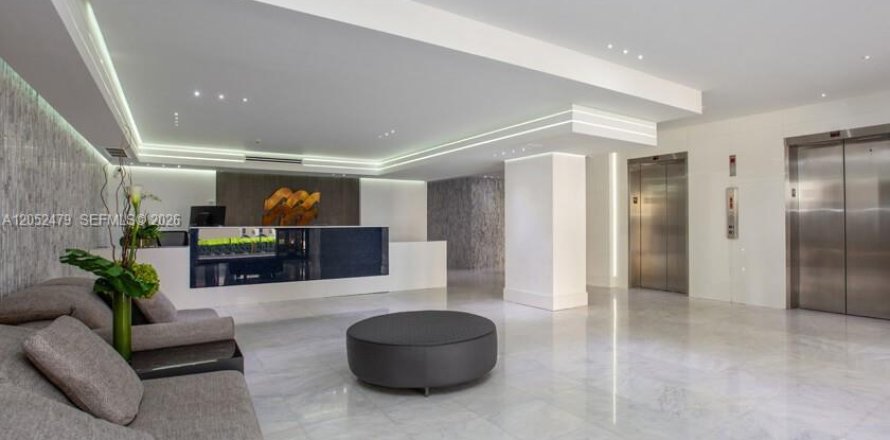 Condo in Miami Beach, Florida, 2 bedrooms  № 2260579