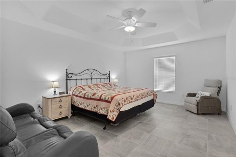House in The Villages, Florida 3 bedrooms, 185.34 sq.m. № 2100913 - photo 24
