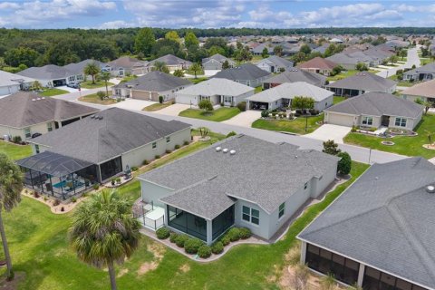 House in The Villages, Florida 3 bedrooms, 185.34 sq.m. № 2100913 - photo 23