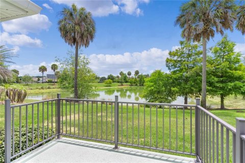 House in The Villages, Florida 3 bedrooms, 185.34 sq.m. № 2100913 - photo 22