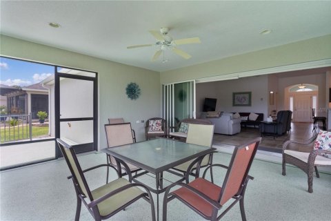 House in The Villages, Florida 3 bedrooms, 185.34 sq.m. № 2100913 - photo 21