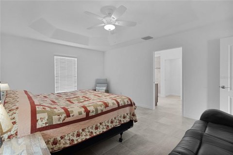 House in The Villages, Florida 3 bedrooms, 185.34 sq.m. № 2100913 - photo 25