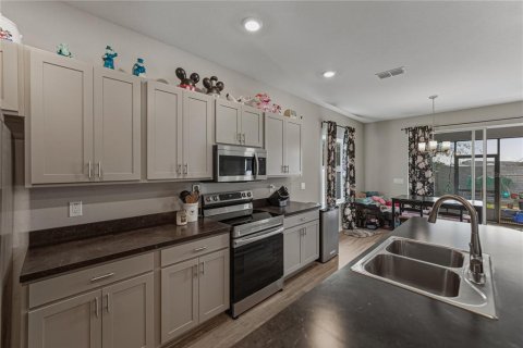 House in Polk City, Florida 4 bedrooms, 189.61 sq.m. № 2099694 - photo 23