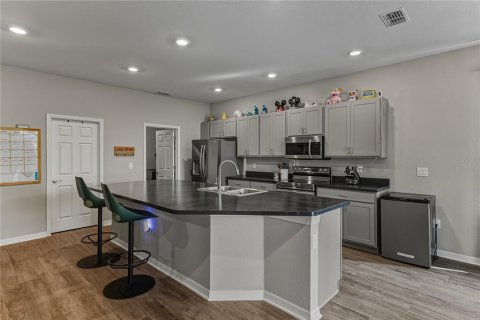 House in Polk City, Florida 4 bedrooms, 189.61 sq.m. № 2099694 - photo 26