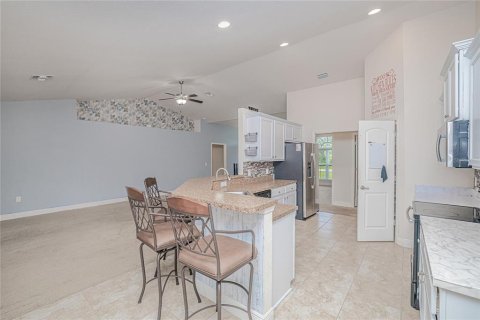 Villa ou maison à vendre à Punta Gorda, Floride: 4 chambres, 217.3 m2 № 2156675 - photo 16