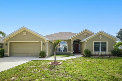 Villa ou maison à vendre à Punta Gorda, Floride: 4 chambres, 217.3 m2 № 2156675 - photo 3