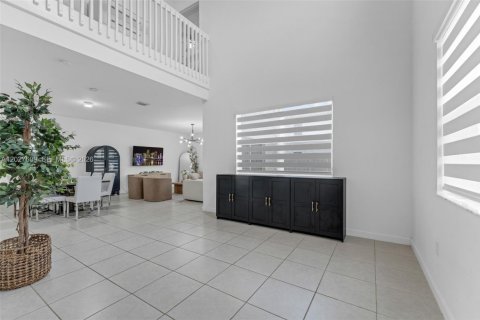 House in Homestead, Florida 3 bedrooms, 188.03 sq.m. № 2078114 - photo 4