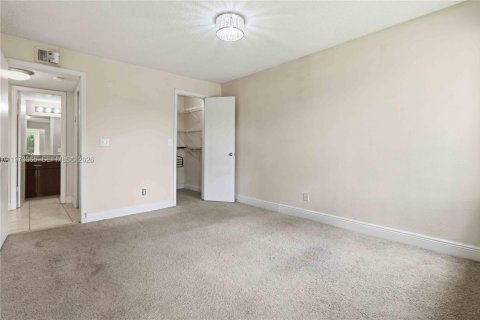 Condo in Sunrise, Florida, 1 bedroom  № 2033974 - photo 20
