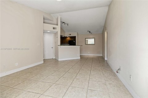 Condo in Sunrise, Florida, 1 bedroom  № 2033974 - photo 5