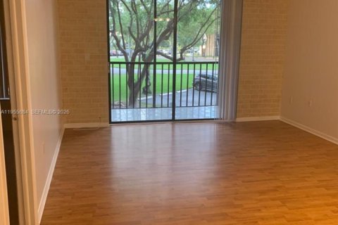 Condominio en Miami, Florida, 1 dormitorio  № 2009893