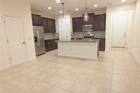 Townhouse in Tampa, Florida 3 bedrooms, 182.18 sq.m. № 2419064 - photo 16