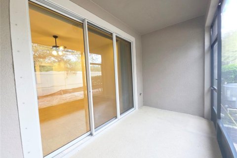 Townhouse in Tampa, Florida 3 bedrooms, 182.18 sq.m. № 2419064 - photo 23