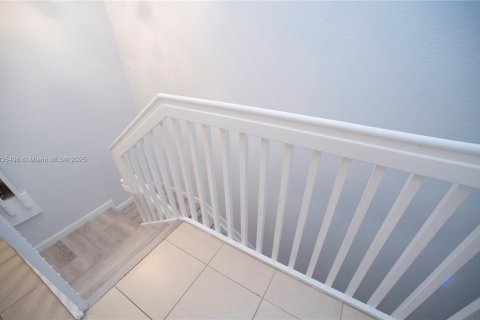 Townhouse in Cutler Bay, Florida 3 bedrooms, 135.54 sq.m. № 1818499 - photo 15